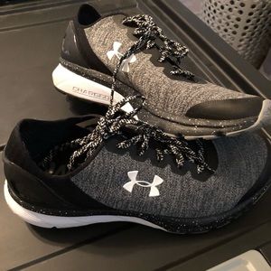 Women’s running shoes